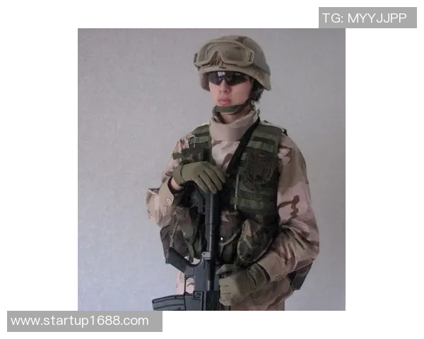 美军沙漠靴的历史演变与现代战术应用探讨