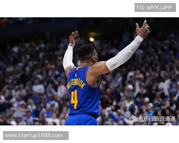 黄蜂与快船激战正酣腾讯直播全程呈现精彩瞬间