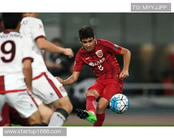 孙兴O的足球传奇之路：从青涩少年到世界顶级球星的成长故事